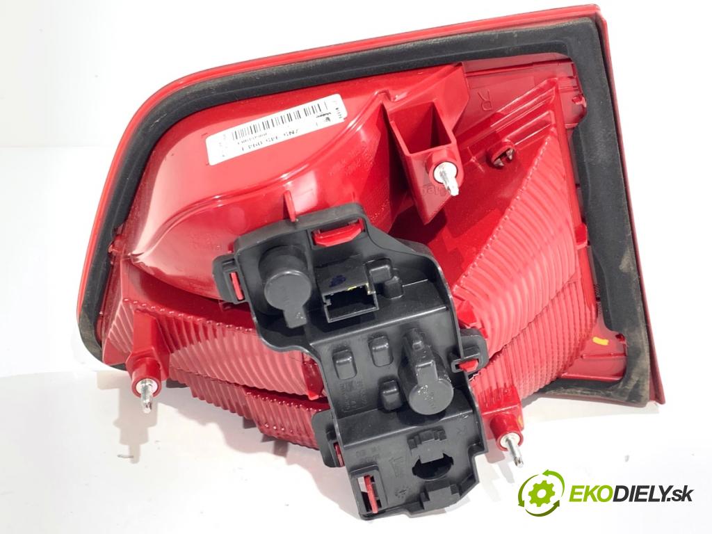 SEAT ALHAMBRA II nadwozie wielkoprzestrzenne (MPV) 2012 125 kW 2.0 TDI 1968 Svetlo zad pravá vnútorná 7N0945094E (Kľučka dverí ostatné)