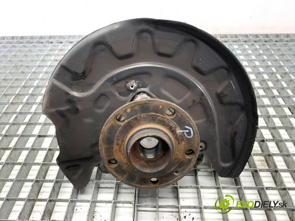 VW GOLF VII Kombi 2015 110 kW 2.0 TDI 1968 náboj pravy predný 