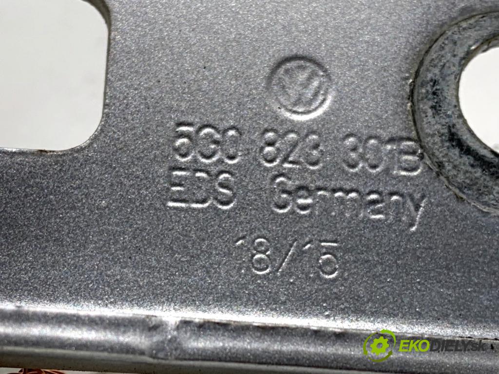 VW GOLF VII Kombi 2015 110 kW 2.0 TDI 1968 Záves kapoty ľavy predný 5G0823301B