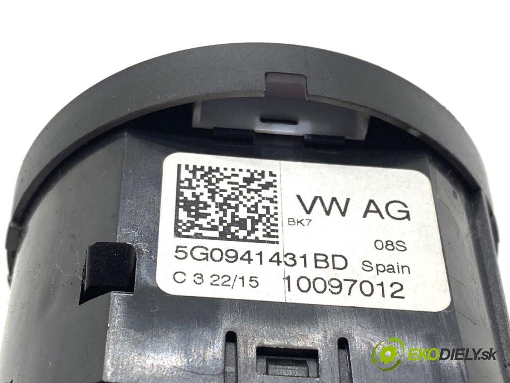 VW GOLF VII Kombi 2015 110 kW 2.0 TDI 1968 spínač světel 5G0941431BD