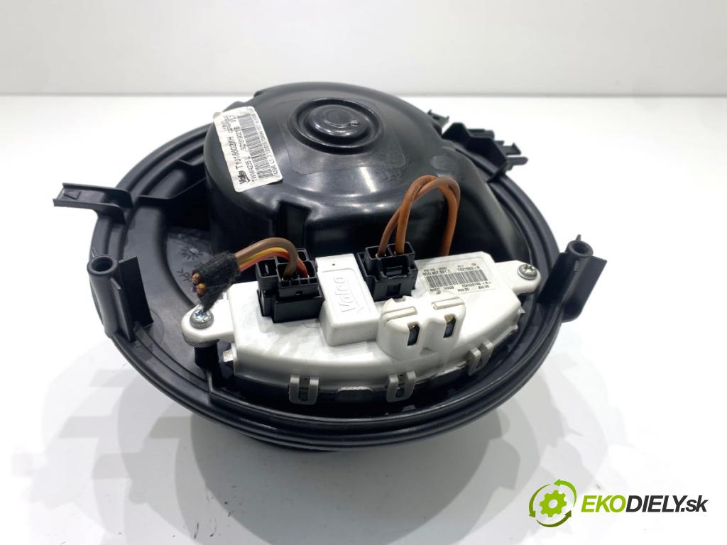 VW GOLF VII Kombi 2015 110 kW 2.0 TDI 1968 topení 5Q1819021B