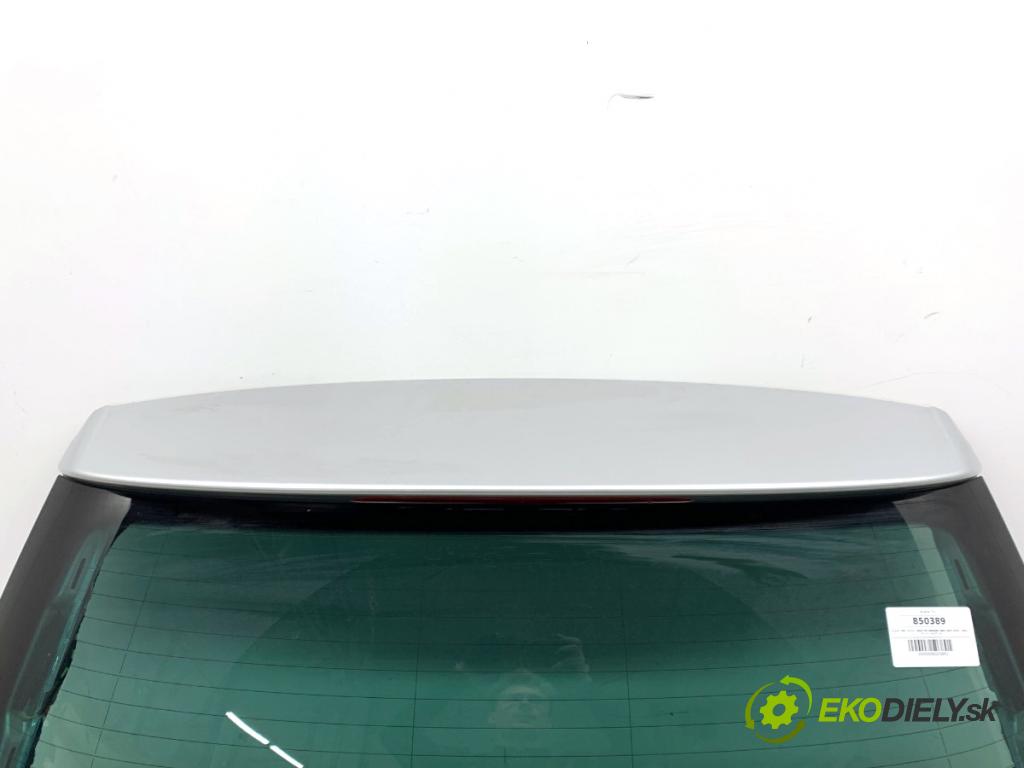 VW GOLF VII Kombi 2015 110 kW 2.0 TDI 1968 kapota zad LA7W