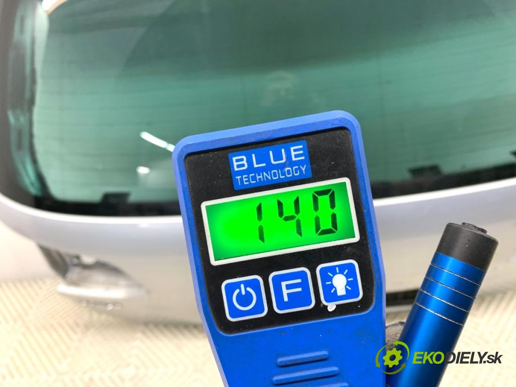 VW GOLF VII Kombi 2015 110 kW 2.0 TDI 1968 kapota zad LA7W