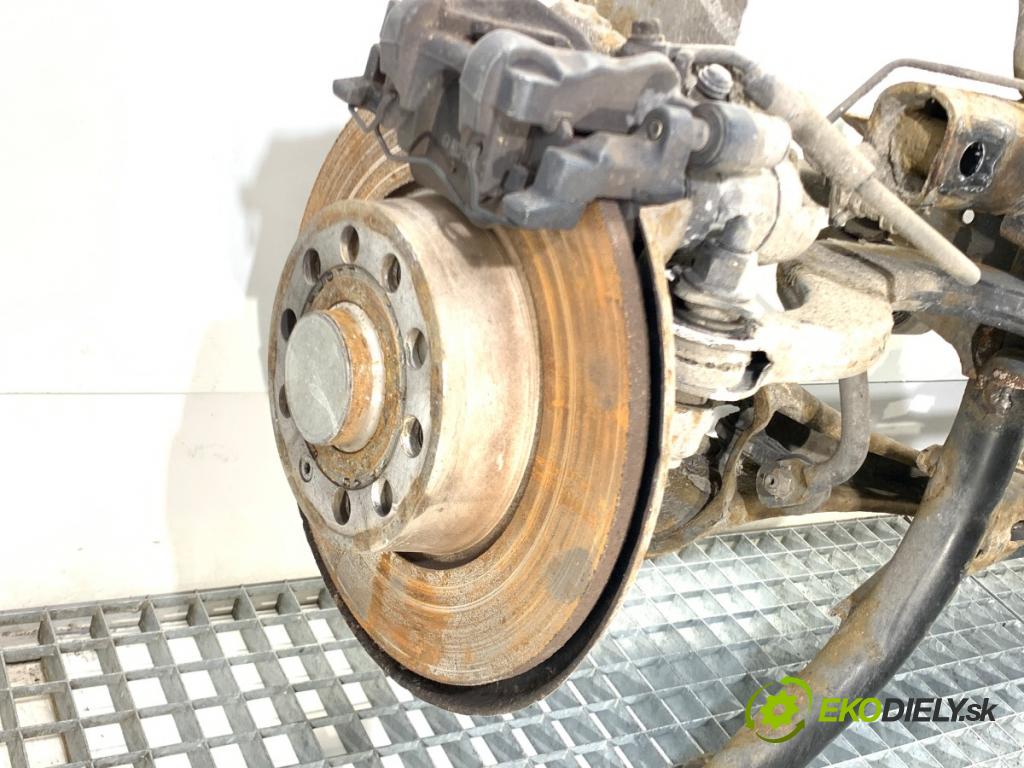 VW GOLF VII Kombi 2015 110 kW 2.0 TDI 1968 Výstuha zad 5Q0505315H