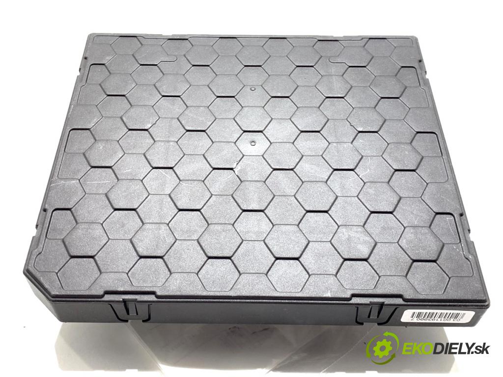 VW GOLF VII Kombi 2015 110 kW 2.0 TDI 1968 modul komfortu 5Q0937086AK (Komfortní modul)