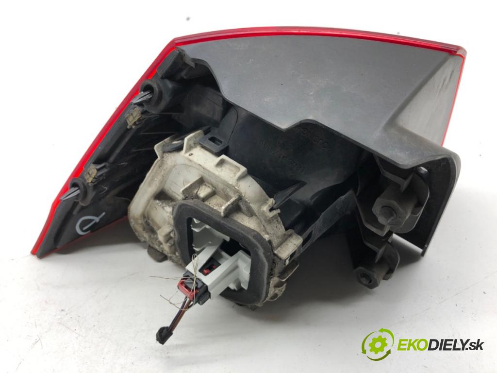 VW GOLF VII Kombi 2015 110 kW 2.0 TDI 1968 Svetlo pravy zad 5G9945096C