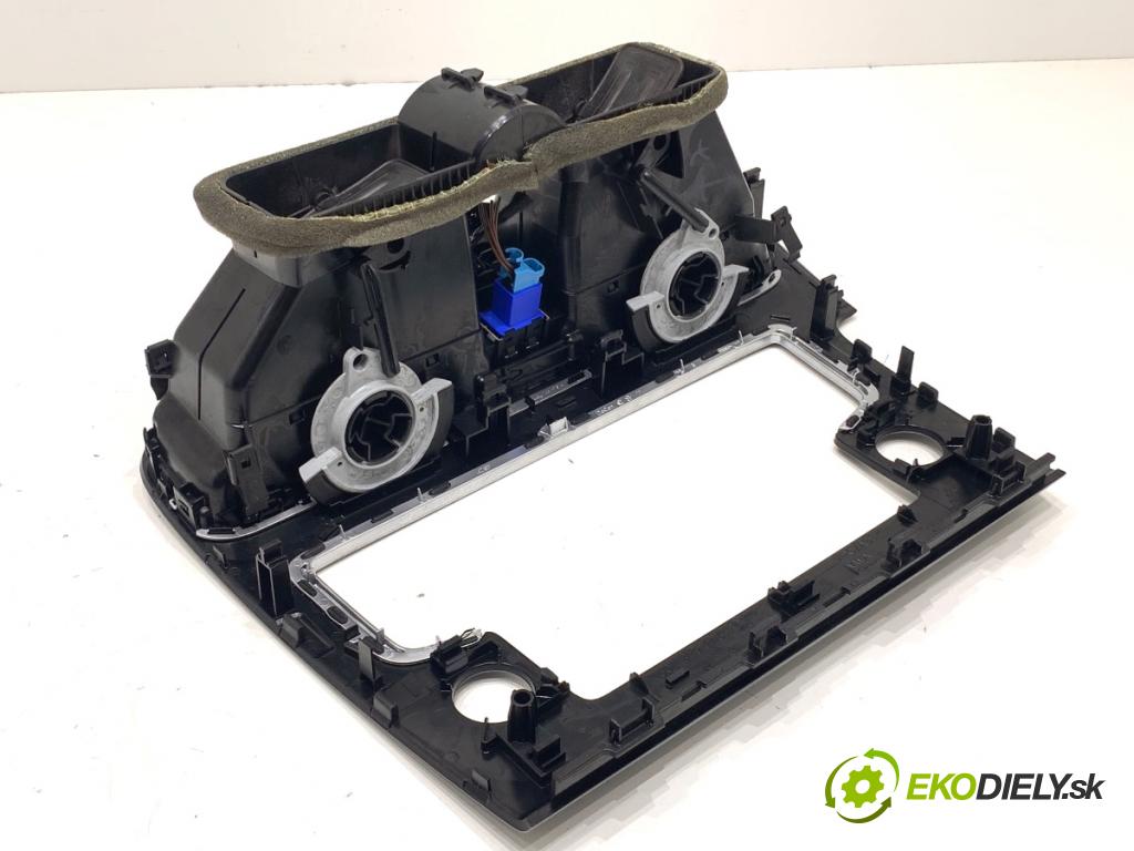 VW GOLF VII Kombi 2015 110 kW 2.0 TDI 1968 Mriežky kúrenia predný 5G1819743