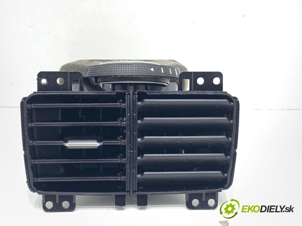 VW GOLF VII Kombi 2015 110 kW 2.0 TDI 1968 Mriežky kúrenia zad 5G0819203