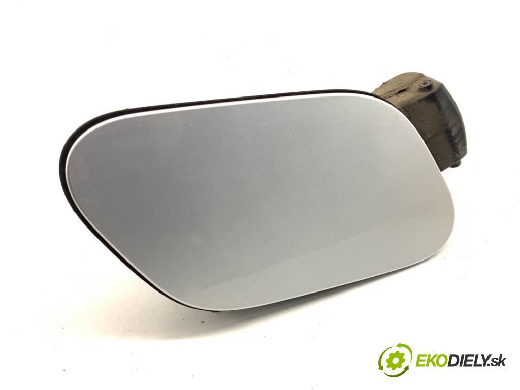 VW GOLF VII Kombi 2015 110 kW 2.0 TDI 1968 dvířka nádrže paliva LB7W 