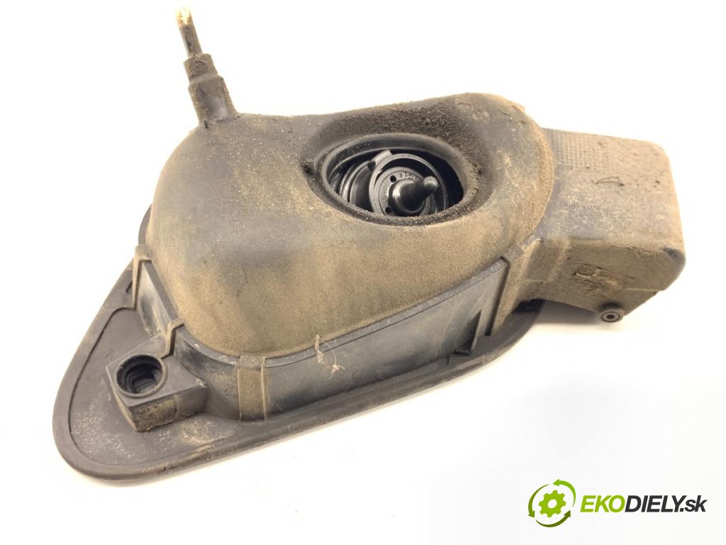 VW GOLF VII Kombi 2015 110 kW 2.0 TDI 1968 dvířka nádrže paliva LB7W