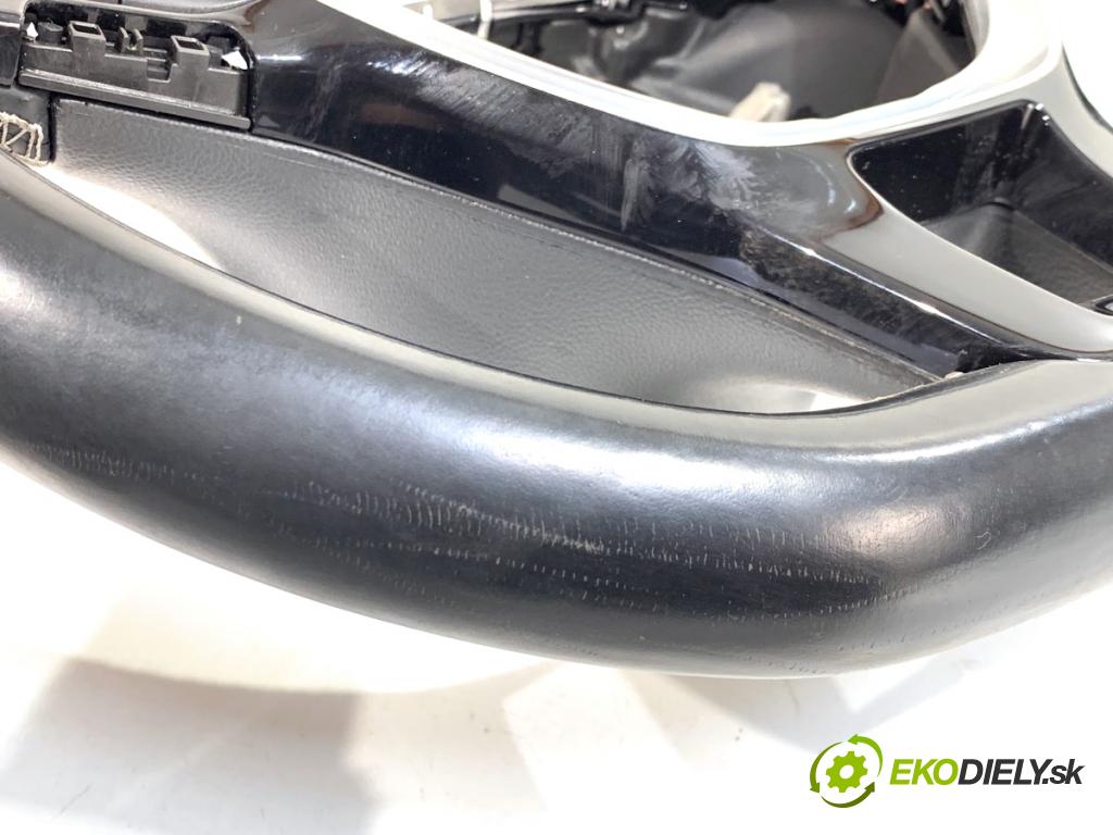 VW GOLF VII Kombi 2015 110 kW 2.0 TDI 1968 volant 5G0419091DG (Volant)