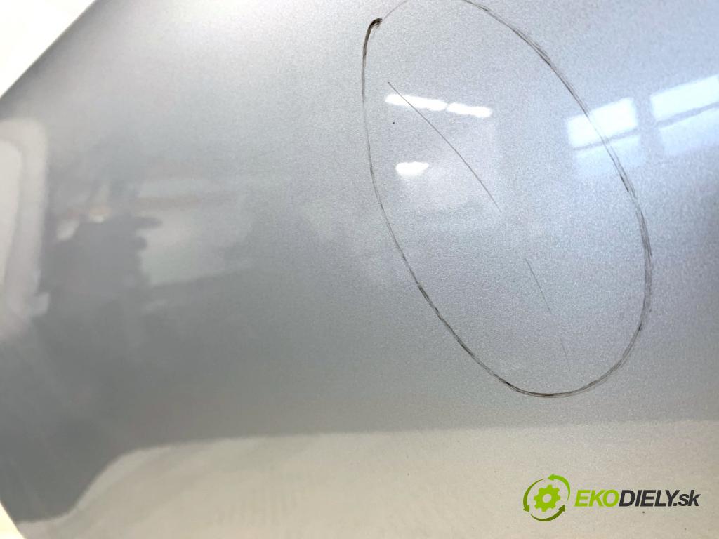 VW GOLF VII Kombi 2015 110 kW 2.0 TDI 1968 Dvere pravy zad