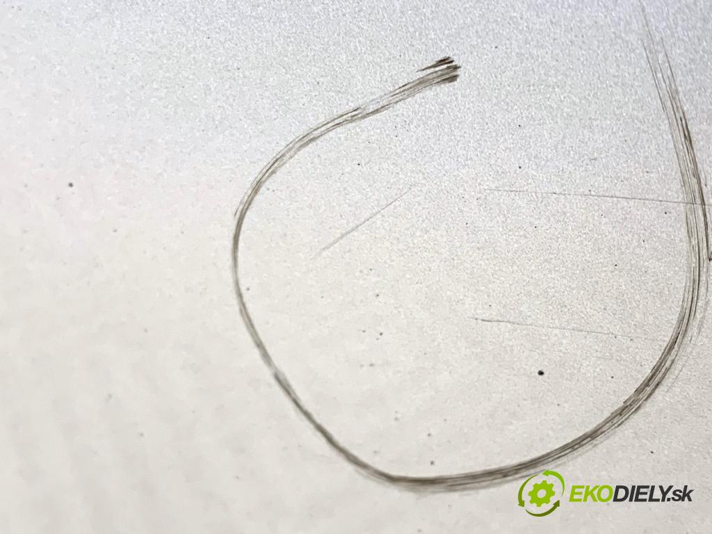 VW GOLF VII Kombi 2015 110 kW 2.0 TDI 1968 Dvere pravy zad