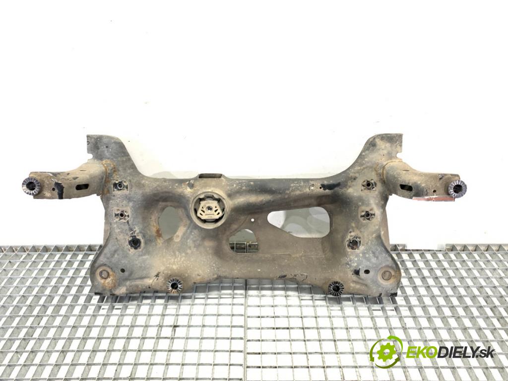 VW GOLF VII Kombi 2015 110 kW 2.0 TDI 1968 výztuha pod motor 3Q0199315B (Přední výztuha)