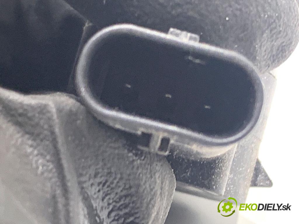 VW GOLF VII Kombi 2015 110 kW 2.0 TDI 1968 Snímač PDC 5Q0919275B