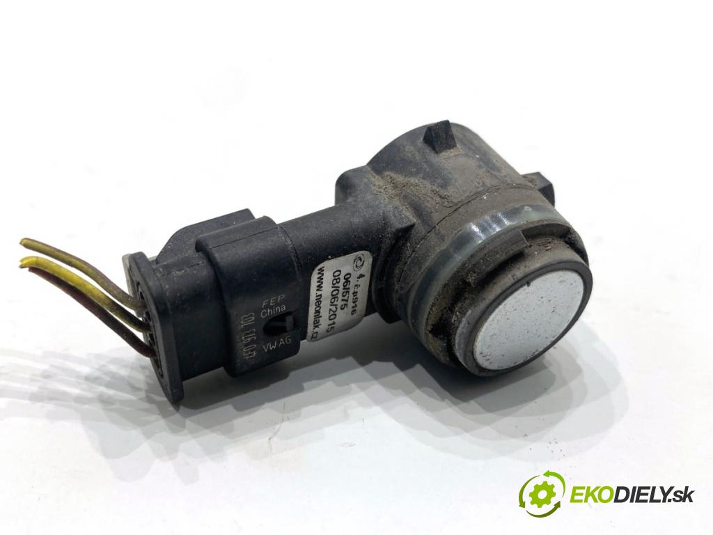 VW GOLF VII Kombi 2015 110 kW 2.0 TDI 1968 snímač PDC 5Q0919275B