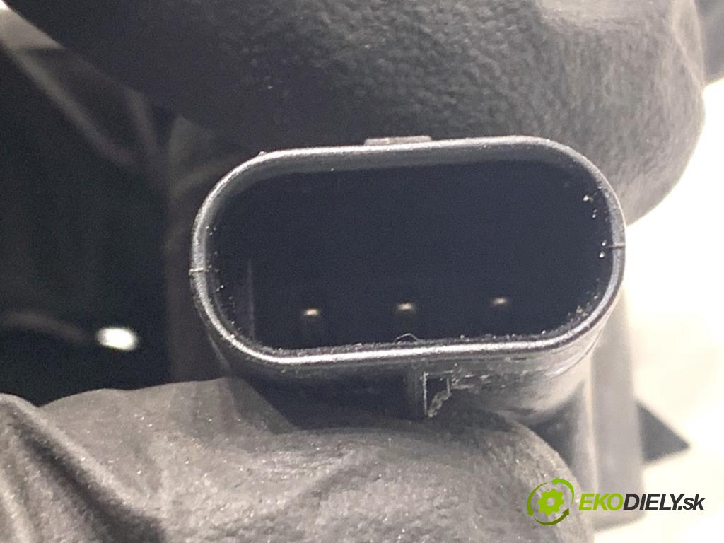 VW GOLF VII Kombi 2015 110 kW 2.0 TDI 1968 Snímač PDC 5Q0919275B