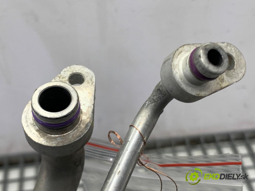 VW GOLF VII Kombi 2015 110 kW 2.0 TDI 1968 rúrka klimatizace 5Q1816738B (Trubka klimatizace)