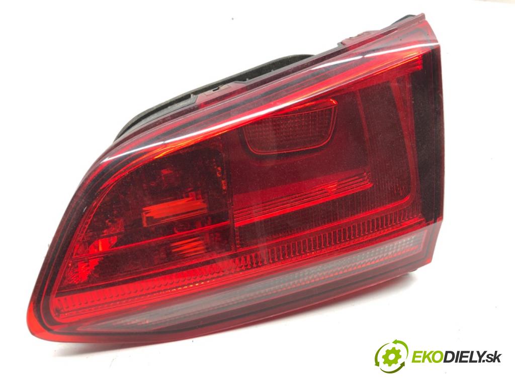 VW GOLF VII Kombi 2015 110 kW 2.0 TDI 1968 Svetlo zad pravá vnútorná 5G9945094D (Kľučka dverí ostatné)
