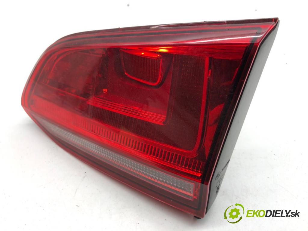 VW GOLF VII Kombi 2015 110 kW 2.0 TDI 1968 Svetlo zad pravá vnútorná 5G9945094D (Kľučka dverí ostatné)