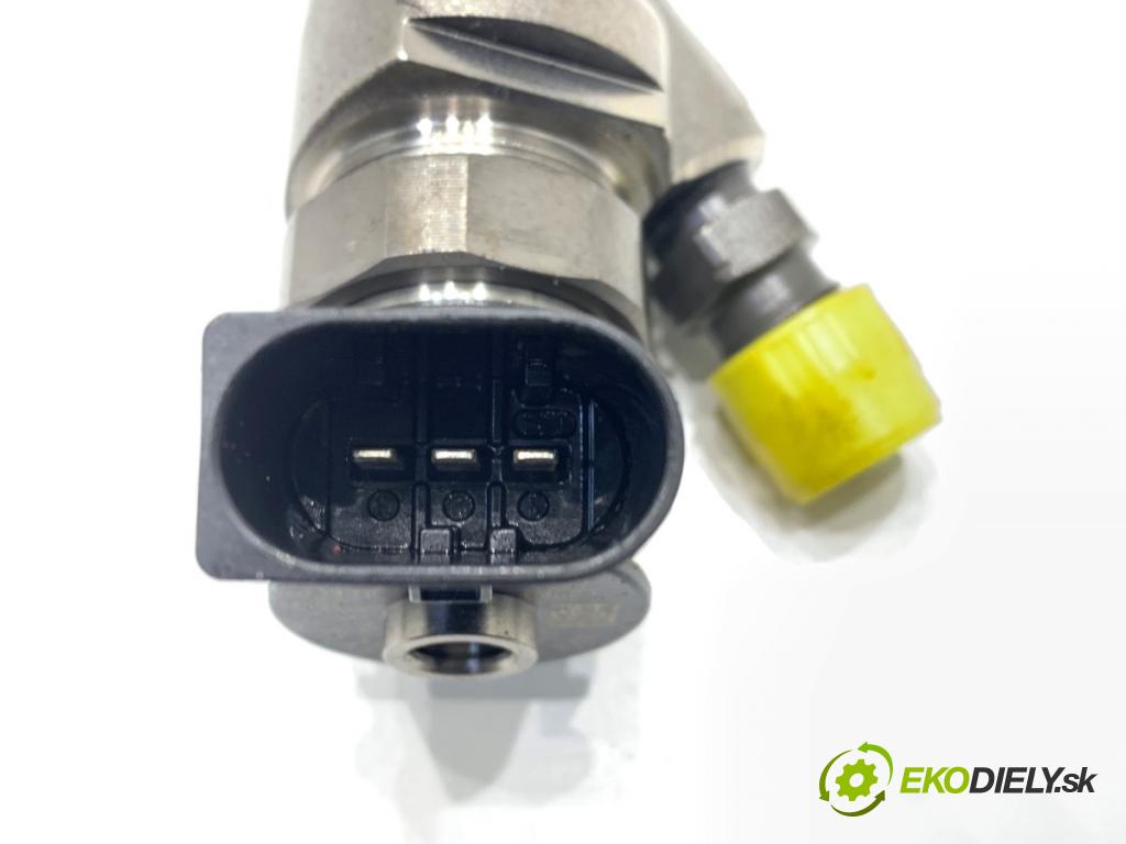 BMW G30 sedan 2022 140 kW 520 d xDrive 1995 Vstrekovacie ventily 8579236