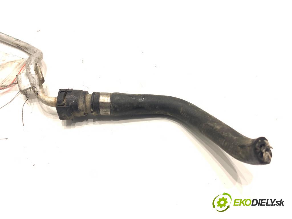 BMW G30 sedan 2022 140 kW 520 d xDrive 1995 Rúra vody 8471773