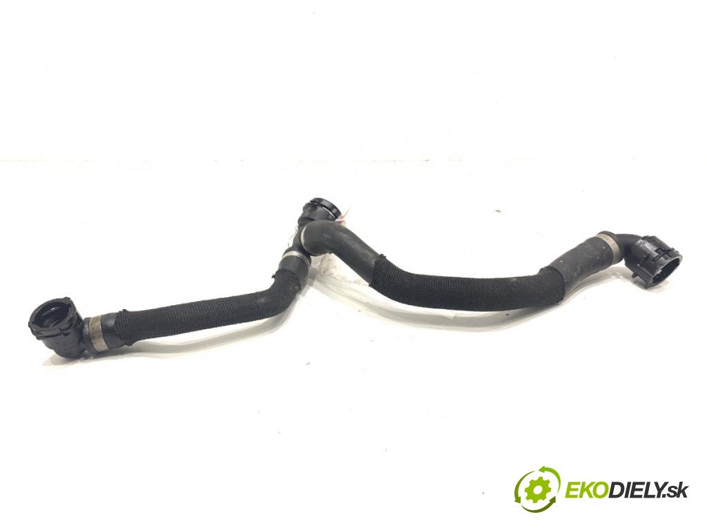 BMW G30 sedan 2022 140 kW 520 d xDrive 1995 rozdělovač vody 8592808