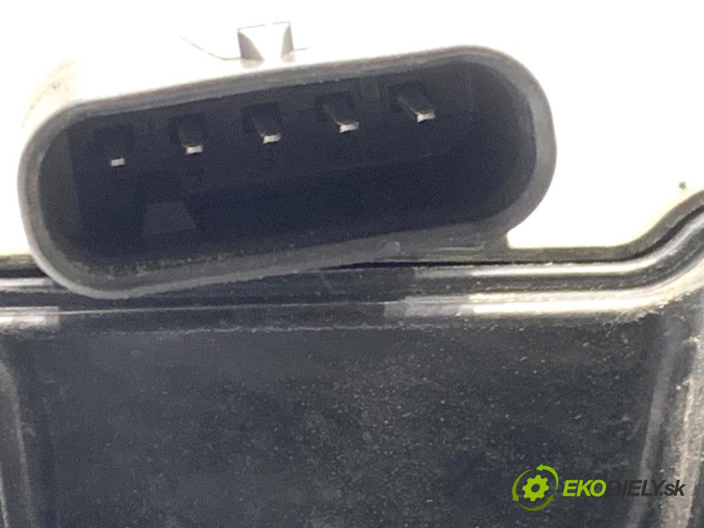 BMW G30 sedan 2022 140 kW 520 d xDrive 1995 škrtíci klapka 8512452 (Škrticí klapka)