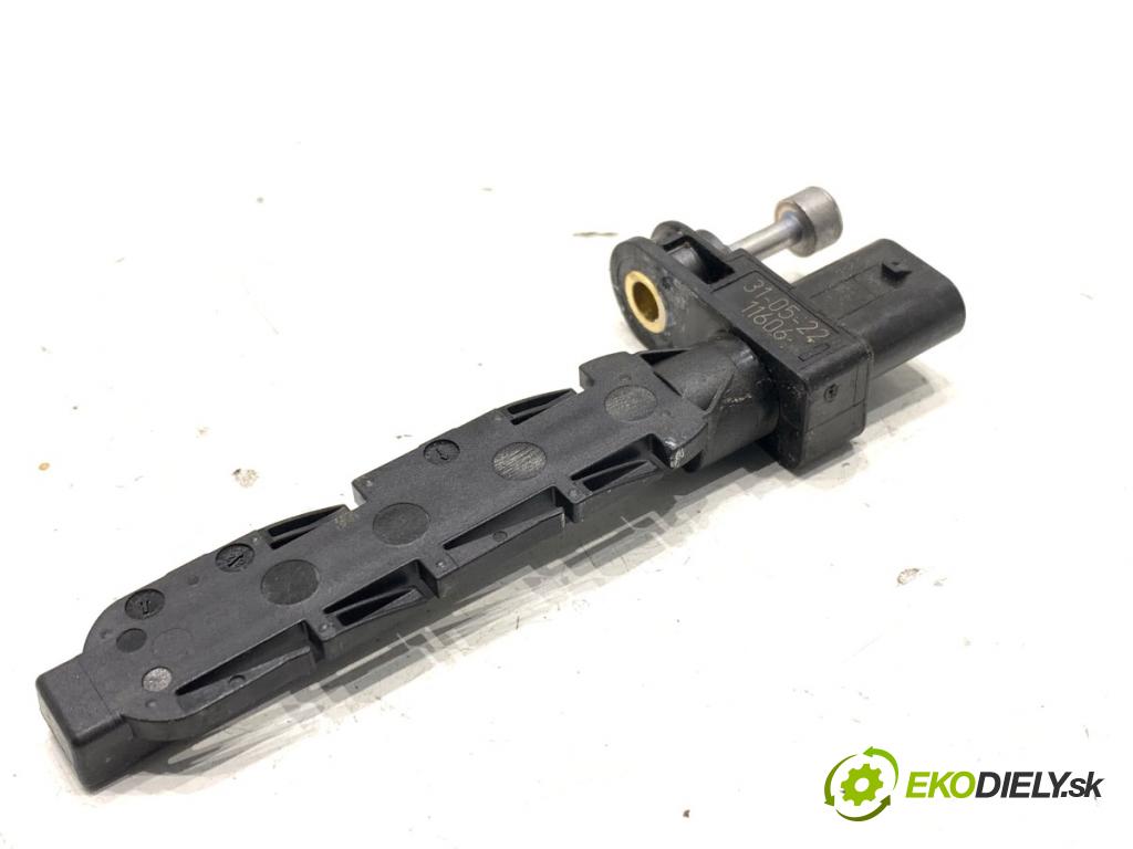 BMW G30 sedan 2022 140 kW 520 d xDrive 1995 snímač pozice hřídele klikového 7806782 (Snímač polohy klikového hřídele)