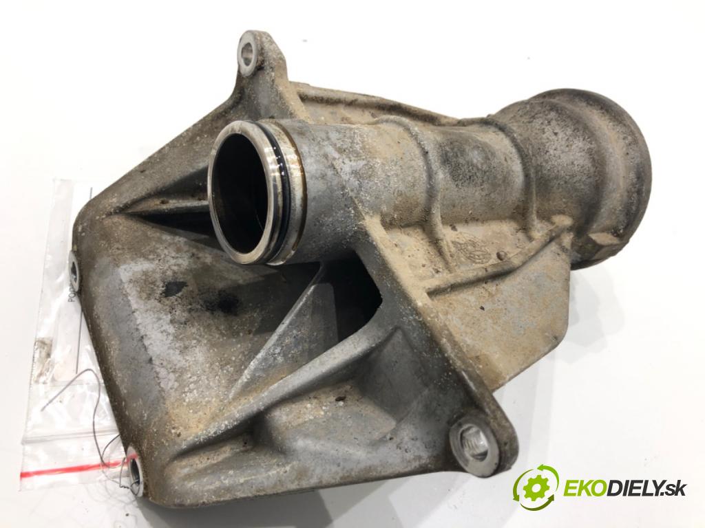 BMW G30 sedan 2022 140 kW 520 d xDrive 1995 podpera poolos 8485043