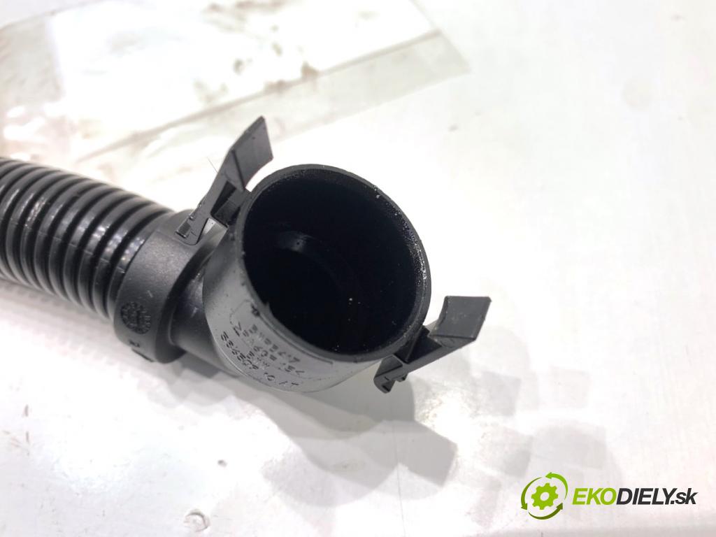 BMW G30 sedan 2022 140 kW 520 d xDrive 1995 trubka výparníky 8580252