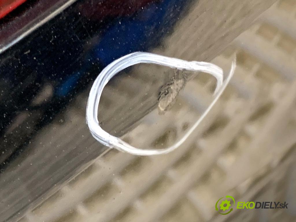 AUDI A5 F5 coupe 2017 140 kW 2.0 TDI 1968 nárazník zadní část LY9B (Klika dveří ostatní)