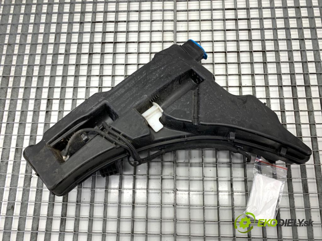 AUDI A5 F5 coupe 2017 140 kW 2.0 TDI 1968 nádržka ostřikovačů 8W6955451D