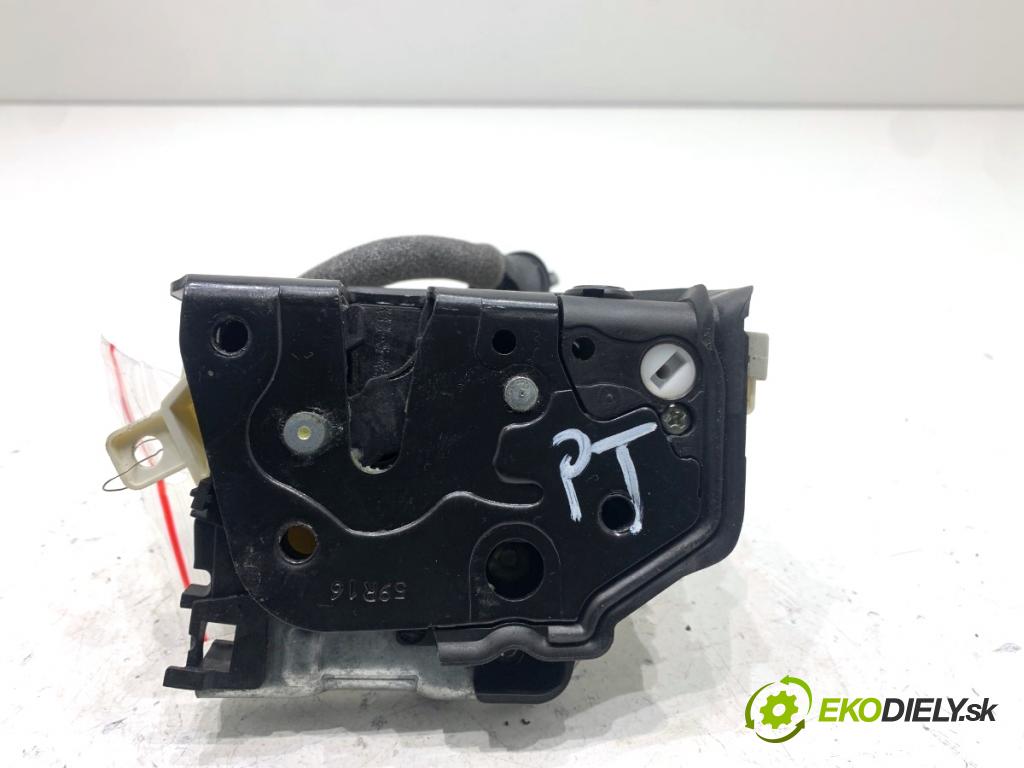 AUDI A5 F5 coupe 2017 140 kW 2.0 TDI 1968 zámok Dvere pravy zad 8X0839016C