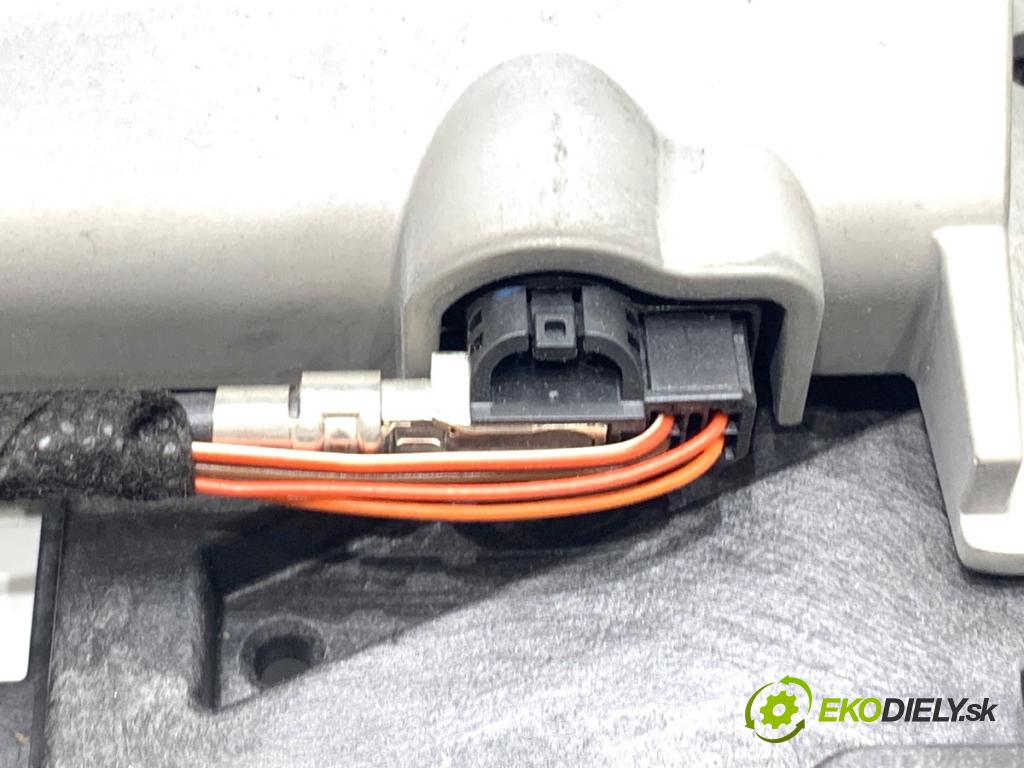 AUDI A5 F5 coupe 2017 140 kW 2.0 TDI 1968 Displej 8W0919604 (Přístrojová deska)