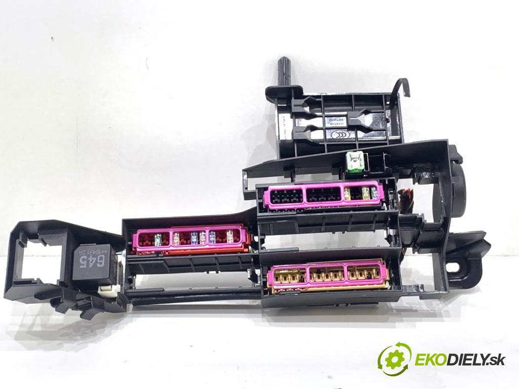 AUDI A5 F5 coupe 2017 140 kW 2.0 TDI 1968 skříňka poistková 8W0971845AH (Pojistková skříňka)