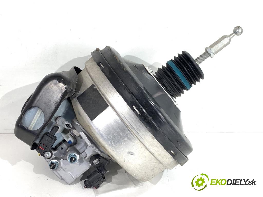 AUDI A5 F5 coupe 2017 140 kW 2.0 TDI 1968 posilovač bŕzd 8W0612103B