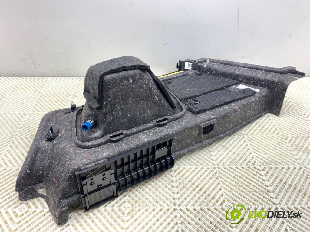 AUDI A5 F5 coupe 2017 140 kW 2.0 TDI 1968 čalúnenie kufra pravy 8W8863880G