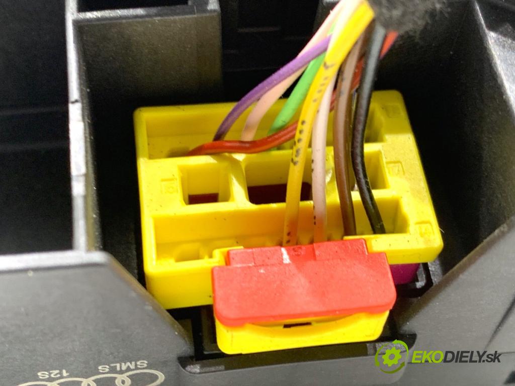 AUDI A5 F5 coupe 2017 140 kW 2.0 TDI 1968 přepínač kombinovaný 4M0907129HA (Páčky pod volantem)