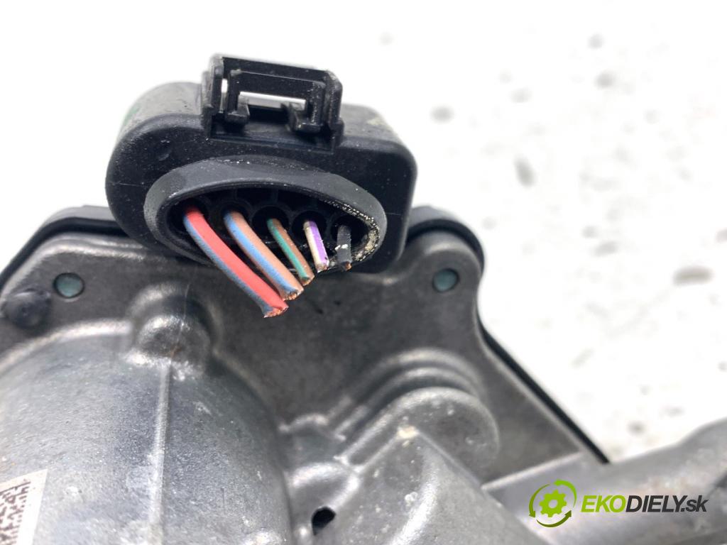 AUDI A5 F5 coupe 2017 140 kW 2.0 TDI 1968 škrtíci klapka 04L128063T (Škrticí klapka)