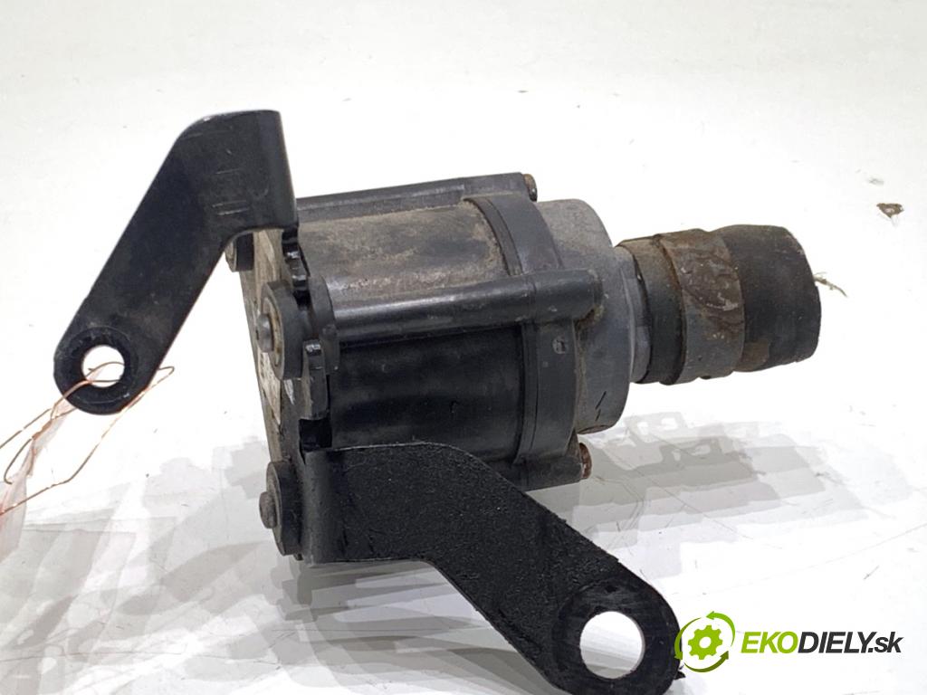 AUDI A5 F5 coupe 2017 140 kW 2.0 TDI 1968 DALŠÍ: Pumpa vody 04L965559A (Vodná pumpa)