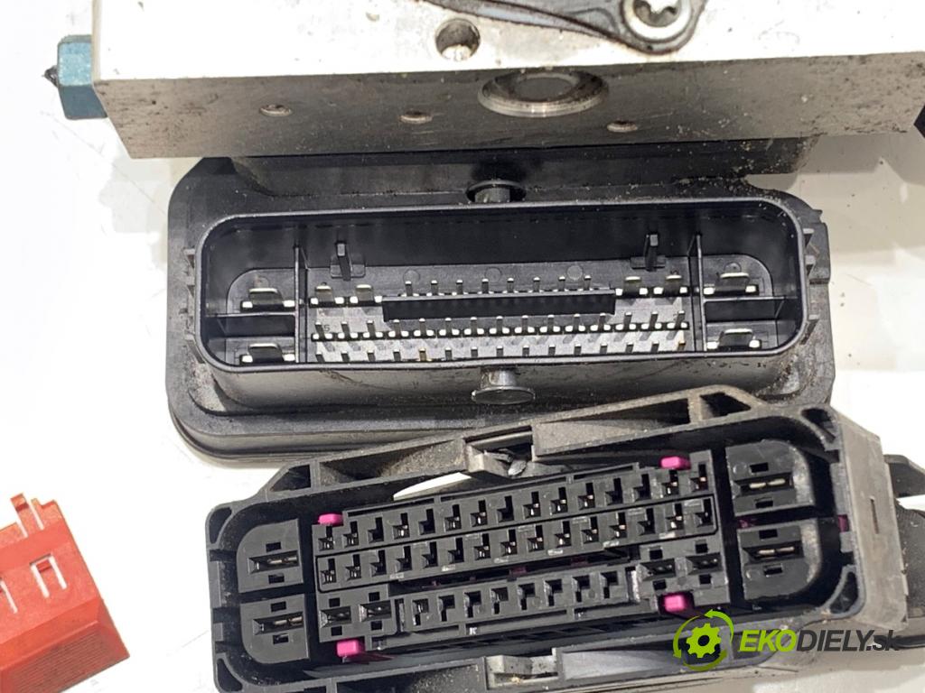 AUDI A5 F5 coupe 2017 140 kW 2.0 TDI 1968 Pumpa ABS  (Pumpa ABS)