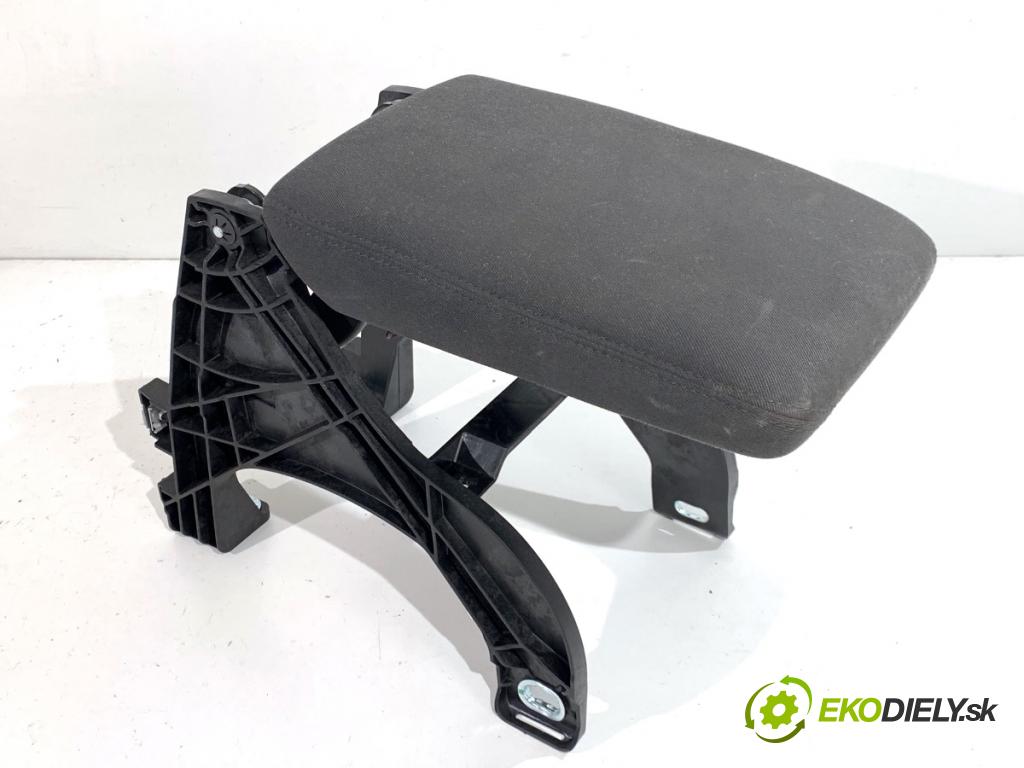 AUDI A5 F5 coupe 2017 140 kW 2.0 TDI 1968 loketní opěrka 8W0864283 (Loketní opěrka)