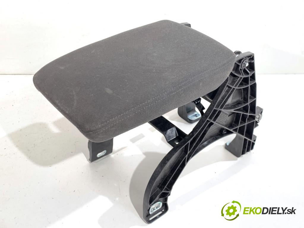 AUDI A5 F5 coupe 2017 140 kW 2.0 TDI 1968 loketní opěrka 8W0864283 (Loketní opěrka)