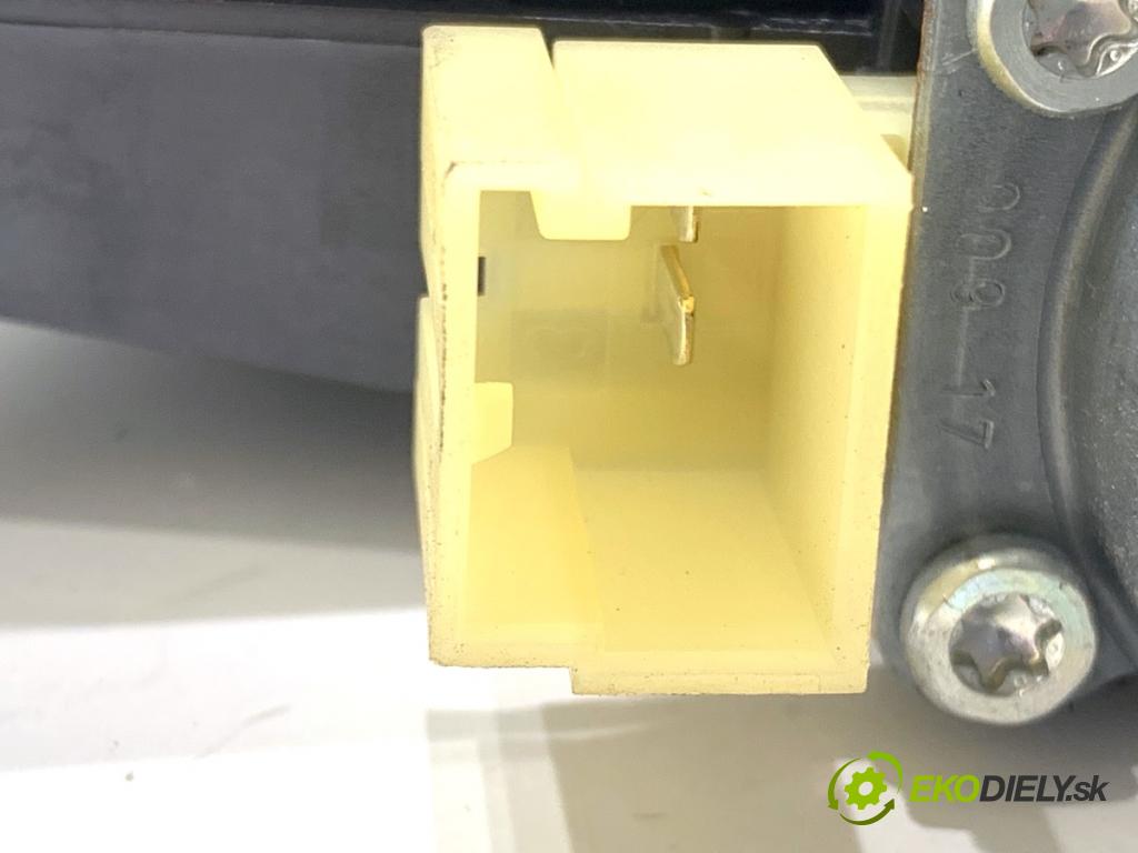 AUDI A5 F5 coupe 2017 140 kW 2.0 TDI 1968 mechanismus okna levý zadní část 8W8839461