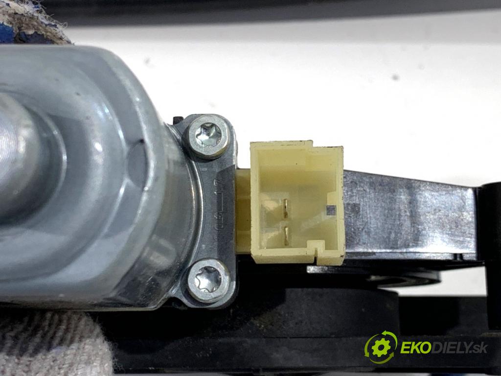 AUDI A5 F5 coupe 2017 140 kW 2.0 TDI 1968 Mechanizmus okna pravy predný 8W8837462 8W0959801