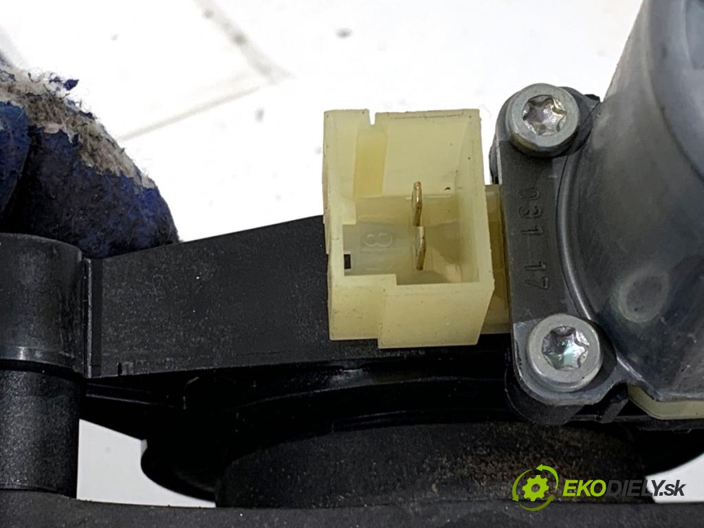 AUDI A5 F5 coupe 2017 140 kW 2.0 TDI 1968 Mechanizmus okna ľavy predný 8W8837461 8W0959802