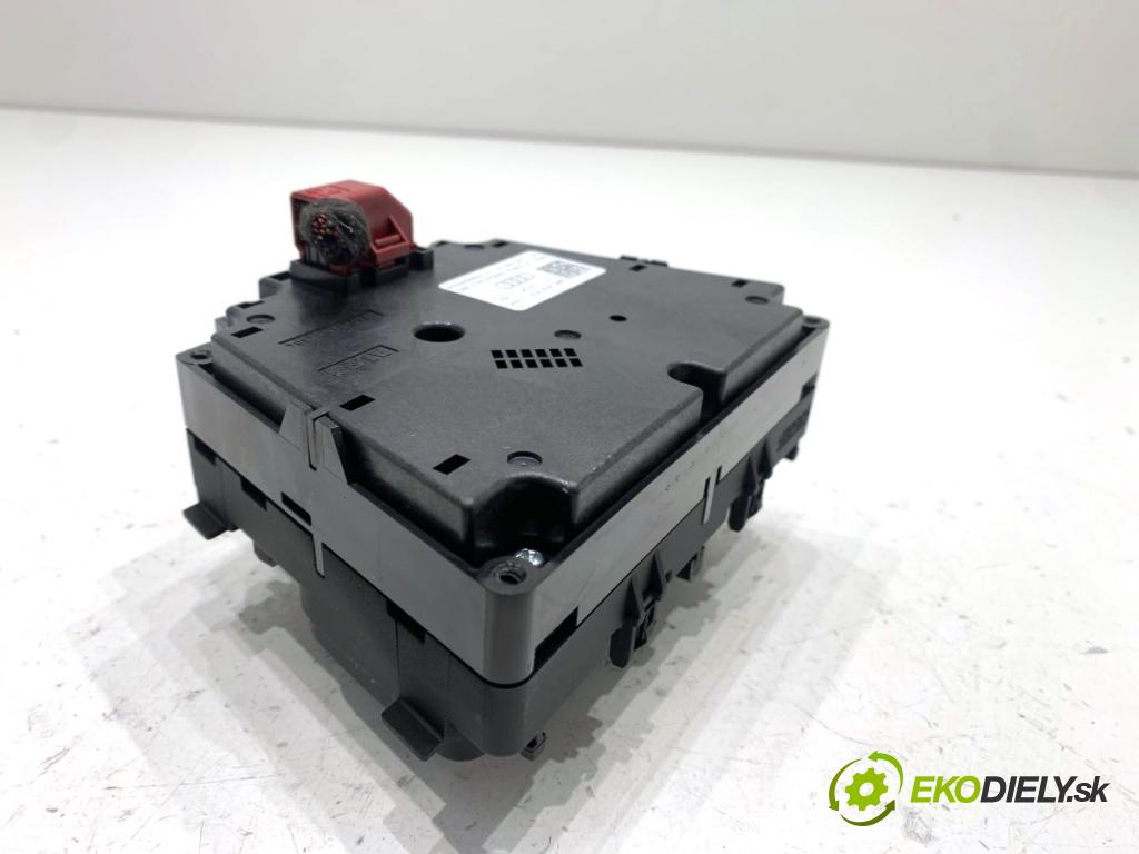 AUDI A5 F5 coupe 2017 140 kW 2.0 TDI 1968 Panel ovládania navigácie 8W0919614J