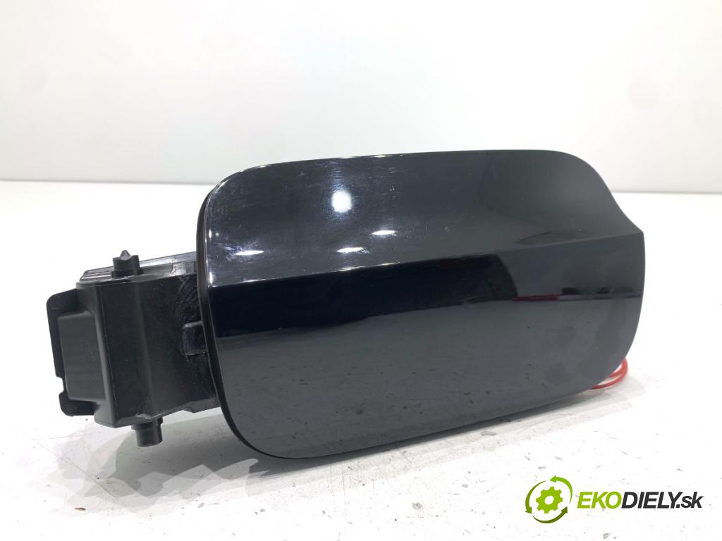 AUDI A5 F5 coupe 2017 140 kW 2.0 TDI 1968 dvířka nádrže paliva  (Klika dveří ostatní)