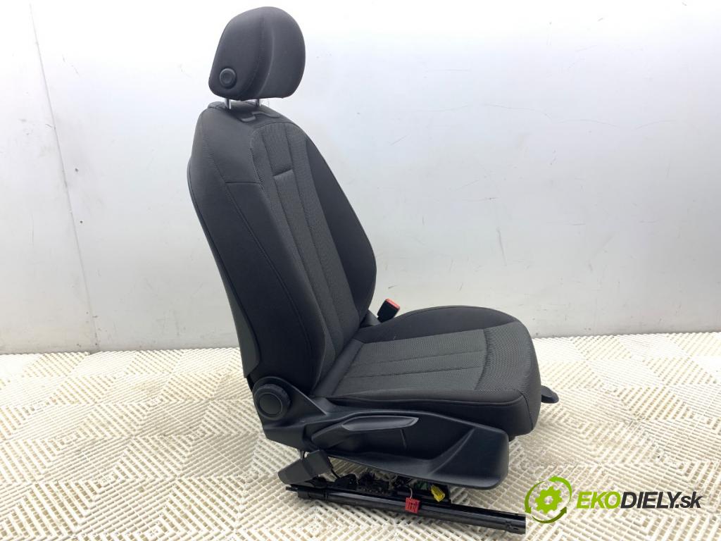 AUDI A5 F5 coupe 2017 140 kW 2.0 TDI 1968 Sedadlo pravy predný